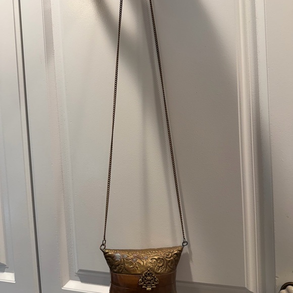 Antique 1920/1930 Pillow Purse Brass Copper Velvet Lined with Rope Chain - Picture 3 of 5